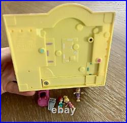 Rare Vintage Bluebird Polly Pocket 1995 Light-Up Supermarket with dolls, pink
