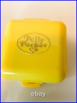 VINTAGE LOT OF 9 BLUEBIRD Polly Pocket Sets with 4 Figures compacts 1989-90 Read