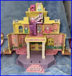 VTG Bluebird Polly Pocket Lot Of 8 Doll figures plus 5 Houses and 1 Compact VTG Bluebird Polly Pocket Lot Of 8 Doll figures plus 5 Houses and 1 Compact