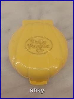 Vintage 1989 Polly Pocket Nancy's Wedding Day- Complete With 3 Figures & Ring