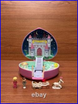 Vintage 1992 Polly Pocket Bluebird Starlight Castle Complete with Figures. WORKS