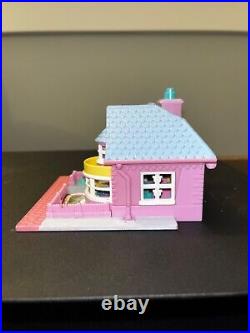 Vintage 1993 Bluebird Polly Pocket Country House / Bay Window House