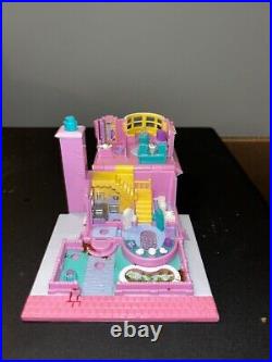 Vintage 1993 Bluebird Polly Pocket Country House / Bay Window House