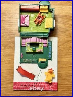 Vintage 1993 Polly Pocket Holiday Toy Shop COMPLETE Excellent Condition