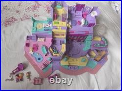 Vintage 1994 Bluebird Polly Pocket Pollyville Light Up Magical Mansion