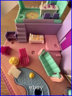 Vintage 1994 Bluebird Polly Pocket Pollyville Light Up Mansion No Figurines