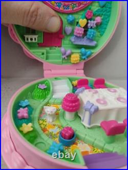 Vintage 1994 Polly Pocket Birthday Party Surprise Playset Vintage 1994 Polly Pocket Birthday Party Surprise Playset