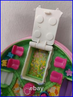 Vintage 1994 Polly Pocket Birthday Party Surprise Playset Vintage 1994 Polly Pocket Birthday Party Surprise Playset
