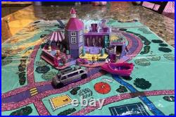 Vintage 1994 Polly Pocket Light Up Magical Mansion Figures Horse Car Boat Mat ++ Vintage 1994 Polly Pocket Light Up Magical Mansion Figures Horse Car Boat Mat ++