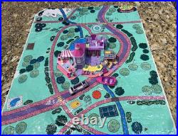 Vintage 1994 Polly Pocket Light Up Magical Mansion Figures Horse Car Boat Mat ++ Vintage 1994 Polly Pocket Light Up Magical Mansion Figures Horse Car Boat Mat ++