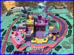 Vintage 1994 Polly Pocket Light Up Magical Mansion Figures Horse Car Boat Mat ++ Vintage 1994 Polly Pocket Light Up Magical Mansion Figures Horse Car Boat Mat ++