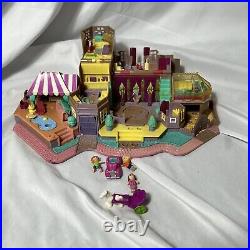 Vintage 1994 Polly Pocket Light-Up Magical Mansion Missing 1 Figure 99% Complete