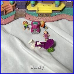 Vintage 1994 Polly Pocket Light-Up Magical Mansion Missing 1 Figure 99% Complete