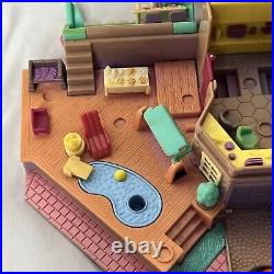 Vintage 1994 Polly Pocket Light-Up Magical Mansion Missing 1 Figure 99% Complete