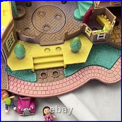 Vintage 1994 Polly Pocket Light-Up Magical Mansion Missing 1 Figure 99% Complete