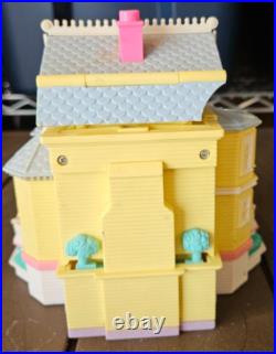 Vintage 1995 Bluebird Toys Polly Pocket Pop-Up Party Playset Play House