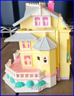 Vintage 1995 Bluebird Toys Polly Pocket Pop-Up Party Playset Play House