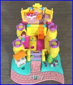 Vintage 1996 Bluebird Polly Pocket Bouncy Castle Pollyville Playset Two Figures
