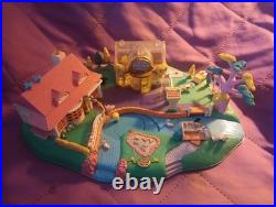 Vintage 1996 Polly Pocket Polly's Magical Movin' Pollyville Boutique Playset Vintage 1996 Polly Pocket Polly's Magical Movin' Pollyville Boutique Playset