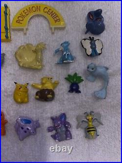 Vintage 1997 Pokémon Polly Pocket Anime Compact Lot With Figures