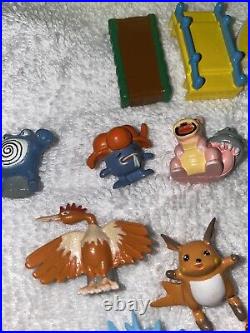 Vintage 1997 Pokémon Polly Pocket Anime Compact Lot With Figures