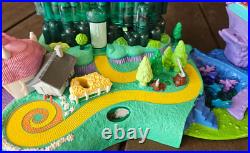Vintage 2001 Mattel Wizard of Oz Emerald City Polly Pocket Playset New Figures Vintage 2001 Mattel Wizard of Oz Emerald City Polly Pocket Playset New Figures