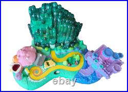 Vintage 2001 Mattel Wizard of Oz Emerald City Polly Pocket Playset New Figures Vintage 2001 Mattel Wizard of Oz Emerald City Polly Pocket Playset New Figures