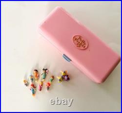 Vintage Bluebird Polly Pocket 1989 Pool Party Compact 8 figurines 3 umbrellas