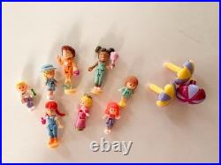Vintage Bluebird Polly Pocket 1989 Pool Party Compact 8 figurines 3 umbrellas