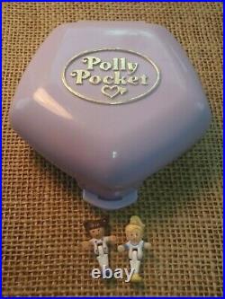 Vintage Bluebird Polly Pocket 1994 Slumber Party Fun Compact Complete M1