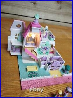 Vintage Bluebird Polly Pocket 90s Wedding Chapel RARE White Variant + 3 Figures