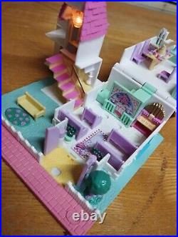 Vintage Bluebird Polly Pocket 90s Wedding Chapel RARE White Variant + 3 Figures