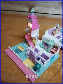 Vintage Bluebird Polly Pocket 90s Wedding Chapel RARE White Variant + 3 Figures