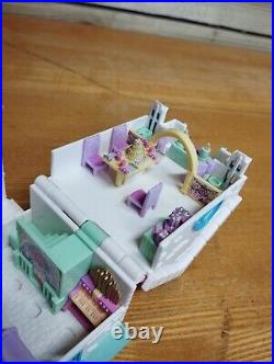 Vintage Bluebird Polly Pocket 90s Wedding Chapel RARE White Variant + 3 Figures