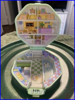 Vintage Bluebird Polly Pocket Bundle lot of 7