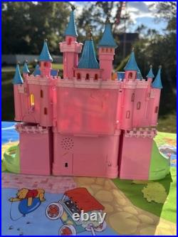Vintage Bluebird Polly Pocket Disney Magic Kingdom Castle LotsFigs Mat +++