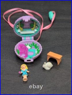 Vintage Bluebird Polly Pocket Fuzzy Bunny Locket Complete 1993