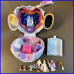 Vintage Disney Polly Pocket Cinderella Carriage With figurines and Key