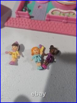 Vintage POLLY POCKET Lot 4 Playsets, 28 Figures, 1 Mirror READ DESCRIPTION