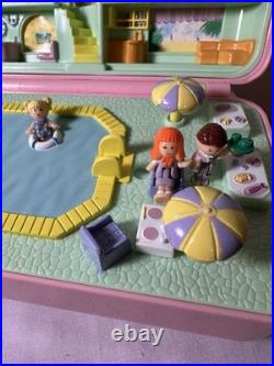 Vintage Polly Pocket 1989 pool party complete set in excellent condition