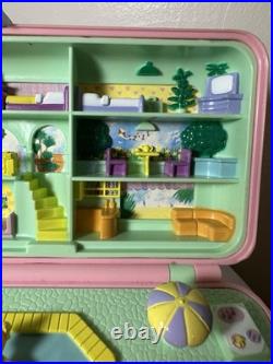 Vintage Polly Pocket 1989 pool party complete set in excellent condition