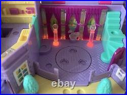Vintage Polly Pocket 1994 ight-up Magical Mansion Playset Lights Up COMPLETE