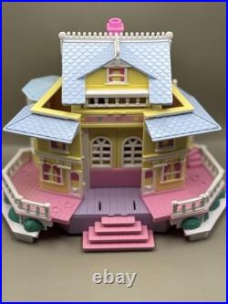 Vintage Polly Pocket 1995 Clubhouse 6 Dolls Plus 21 Accessories Bluebird Rare