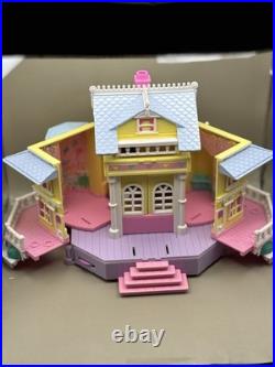 Vintage Polly Pocket 1995 Clubhouse 6 Dolls Plus 21 Accessories Bluebird Rare