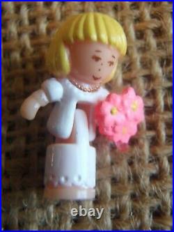 Vintage Polly Pocket Bluebird 1996 Wedding Day Locket Trista & Flower Bouquet