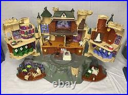 Vintage Polly Pocket Harry Potter Hogwarts Castle & 5 Other Playsrts With Figures