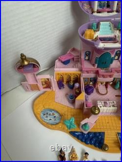 Vintage Polly Pocket Jasmine's Royal Palace Aladdin Disney Bluebird with Figures