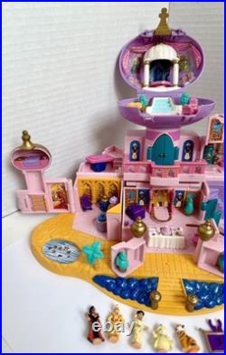 Vintage Polly Pocket Jasmine's Royal Palace Aladdin Disney Bluebird with Figures