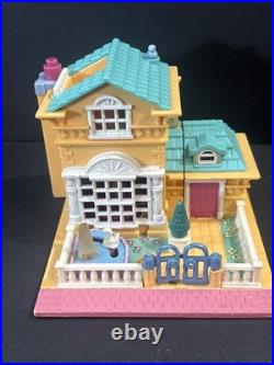 Vintage Polly Pocket Miniature Houses And Compacts Lot Of 11 Plus 7 Figures