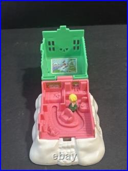 Vintage Polly Pocket Miniature Houses And Compacts Lot Of 11 Plus 7 Figures